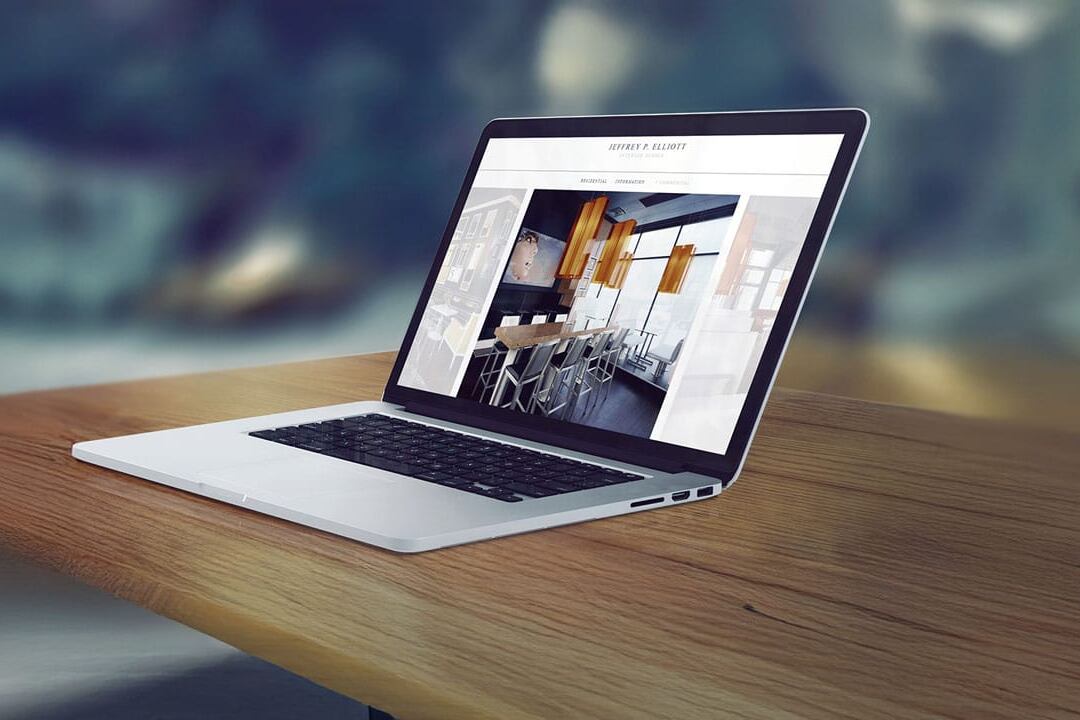 SEO chart showing a Domain Authority score scale from 1 to 100 with link and trust icons